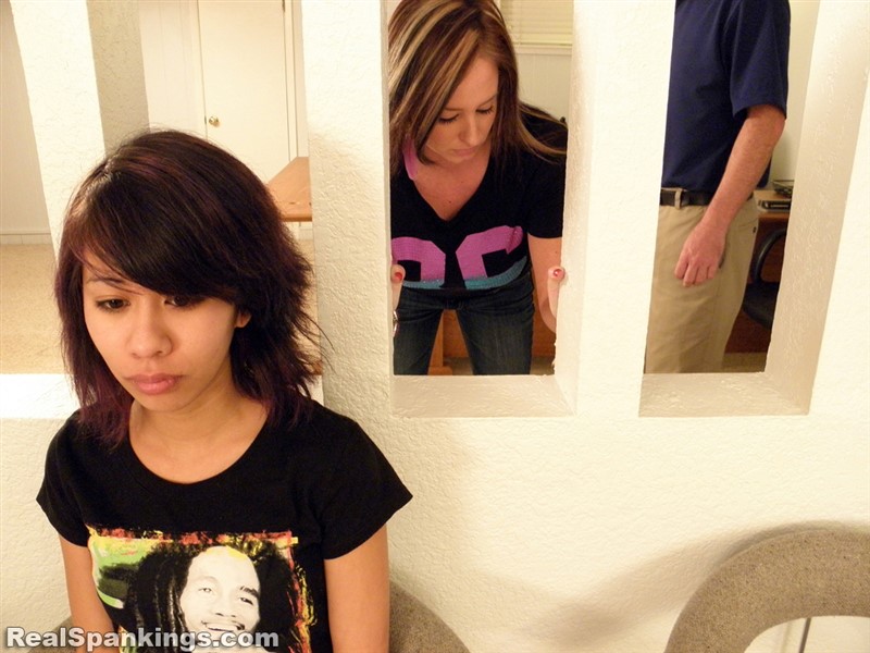 cover_riley_and_kiki_both_face_a_hard_school_paddling.__part_2_of_2