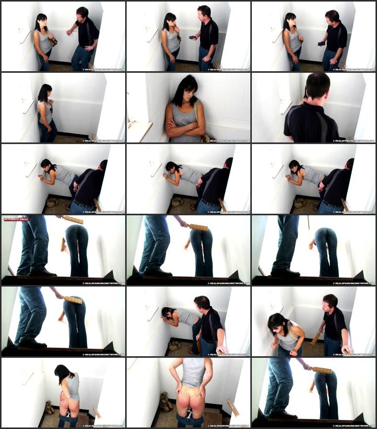 screenlist_syrena_paddled_in_the_hallway