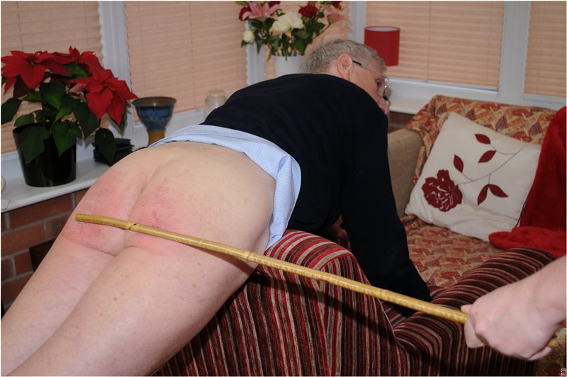 Cover James cane punishment - sarahspanksmen - Full HD/WMV