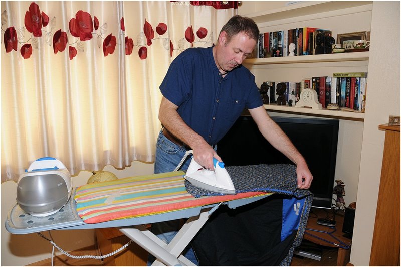 Cover Get my ironing done - sarahspanksmen - Full HD/MP4