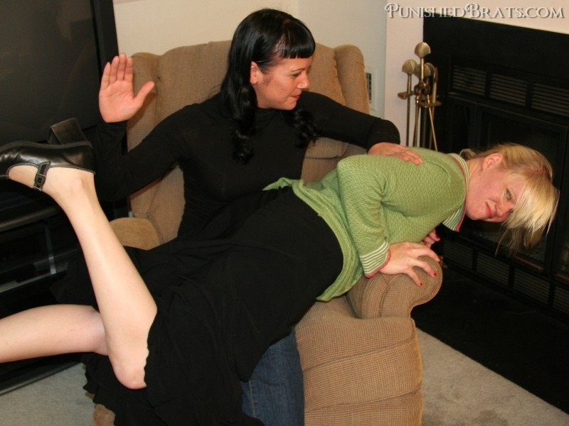 Cover Holly - Spooky Little Girl - punishedbrats - LQ/WMV