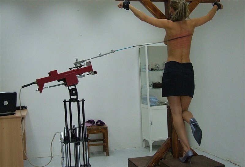 Cover Cynthia Vellons - thespankingmachine - LQ/WMV