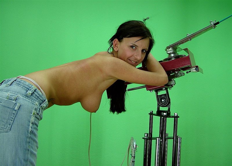 Cover Kayla - thespankingmachine - LQ/WMV