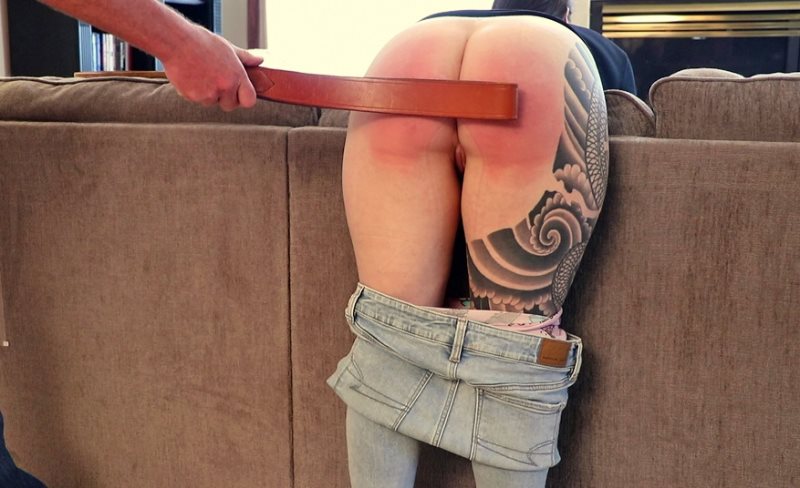 Cover Dylan: Spanked By Mr. M (part 2 Of 2) - realspankings - Full HD/MP4
