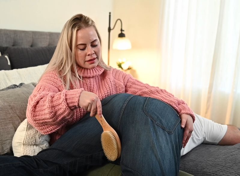 Cover Take Your Spanking Like A Good Boy! Otk Spanking Hairbrush And Paddle - I Heart Spankings - Full HD/MOV
