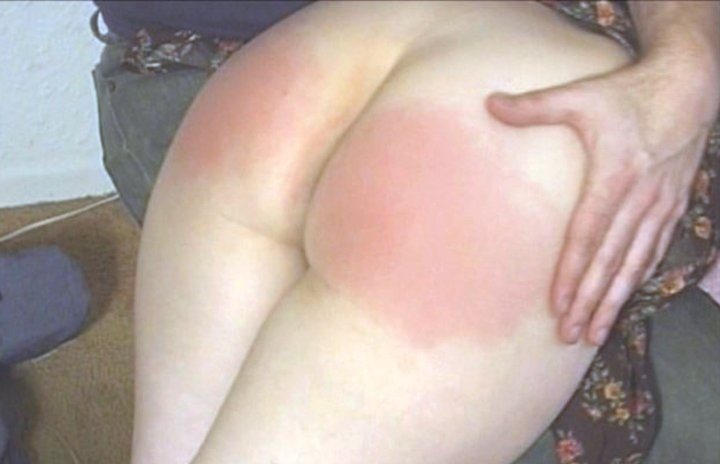 Cover Retro Clare Spanked By Boss - myspankingroommate - HD/MP4