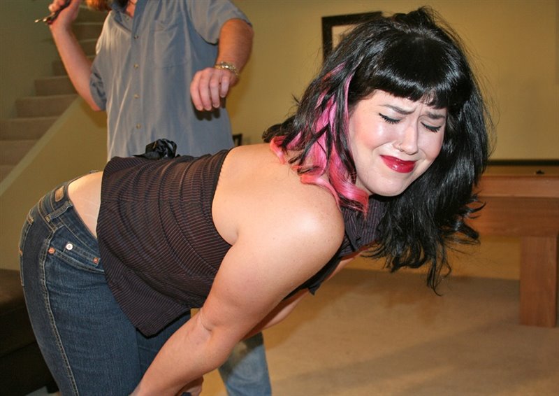 Cover Betty Gets The Belt - realspankings - HD/MP4