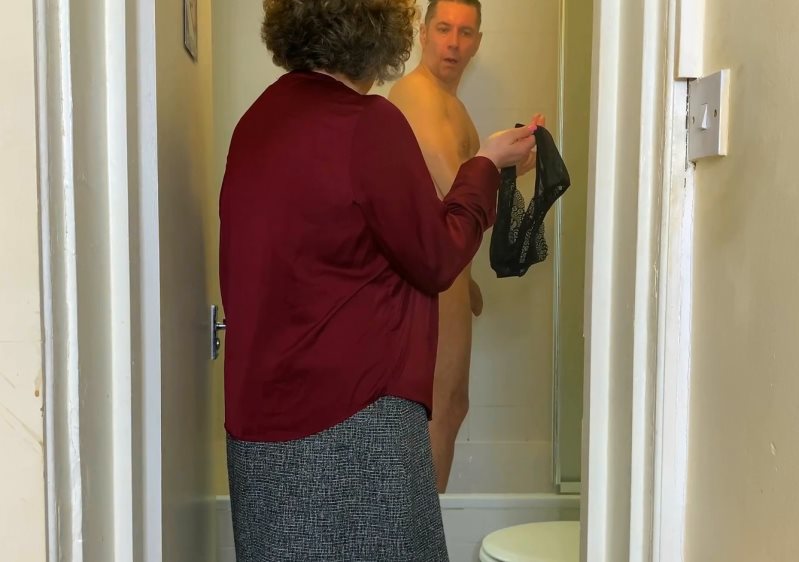 Cover Brain The Cheating Husband Spanked In The Shower Hand And Bath Brush - At Home with Miss Iceni - Full HD/MP4