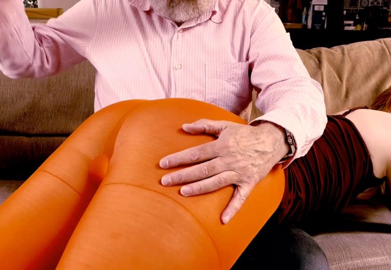 Cover Spanking Texture Test - Bare Bottom, Panties, Pantyhose, Jeans & More! - Kitty Quinzell - Full HD/MP4