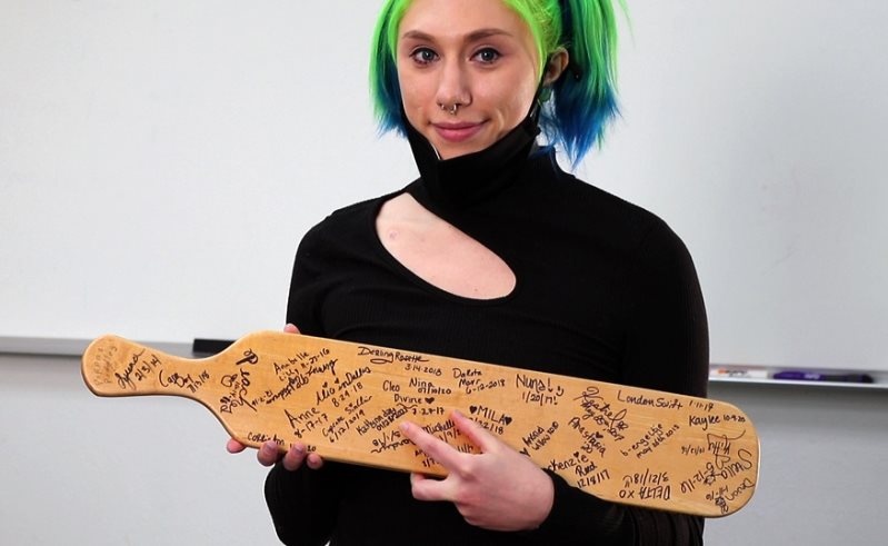 Cover School Swats: Kaitlynn - realspankings - Full HD/MP4