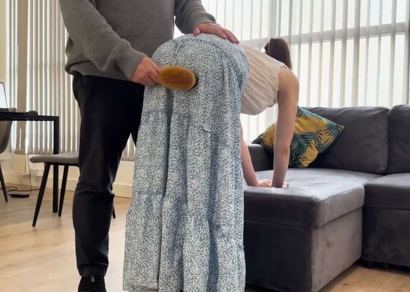 Cover Gypsy Skirt Spanking - Kinia Has Bought A New Skirt And Wanted To Show It Off - Kitty Productions - Full HD/MP4