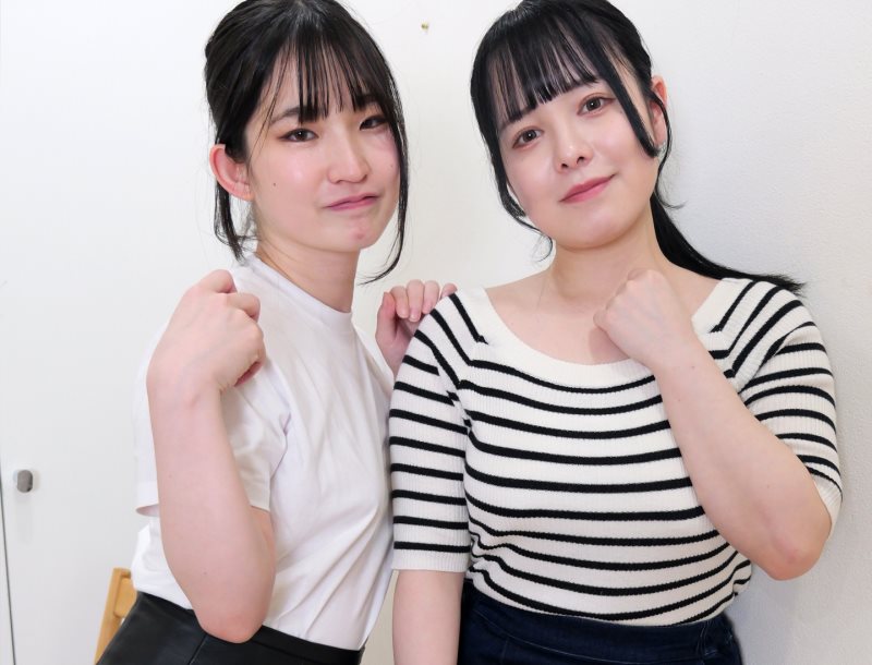 Cover Vertical Video - Girls Spanking Each Other - hand-spanking - SD/MP4