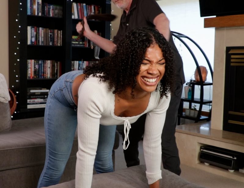 Cover Sunny's Belt Test - realspankings - Full HD/MP4